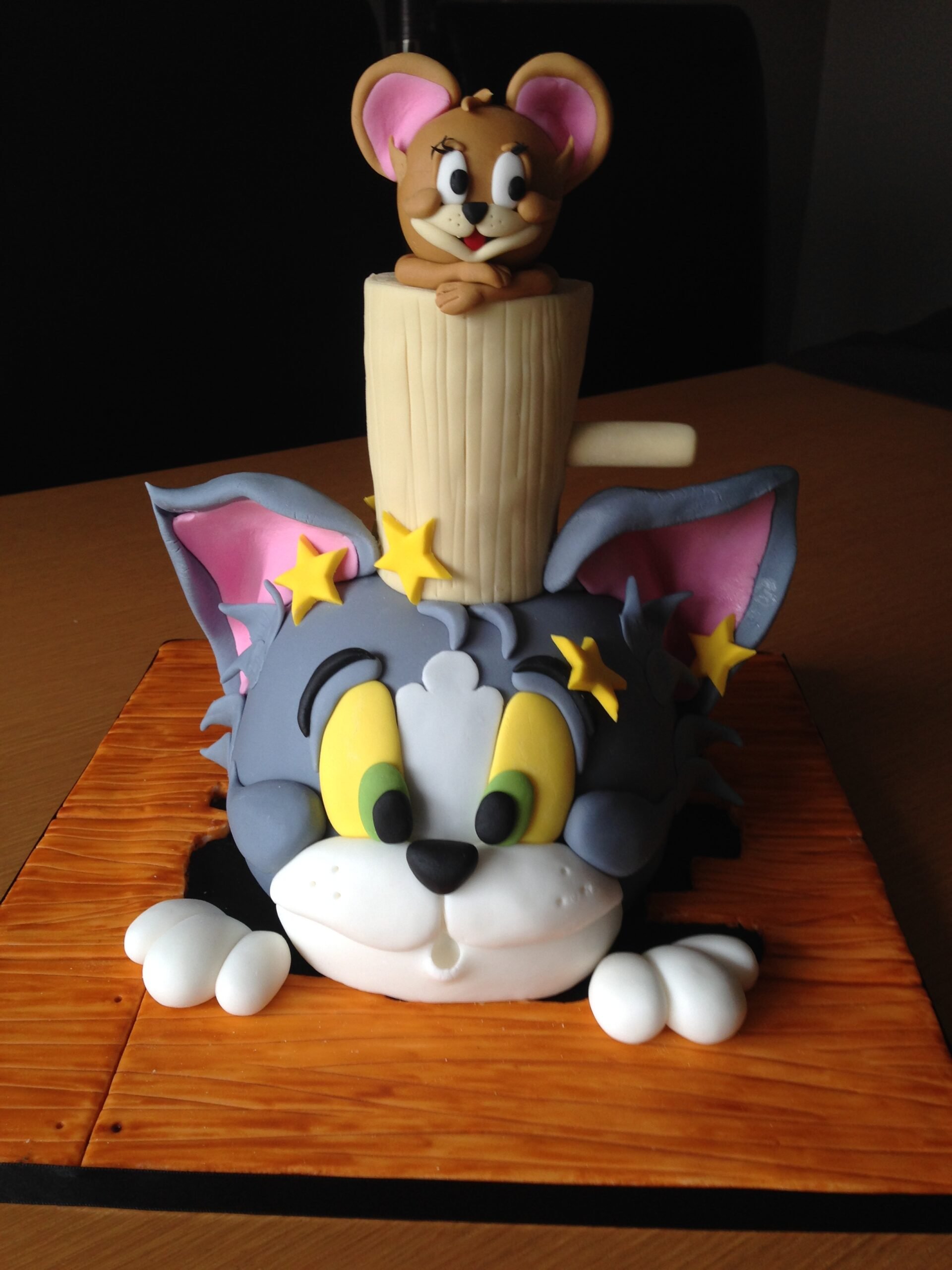 Tom & Jerry Custom Cake by Spiffydrip